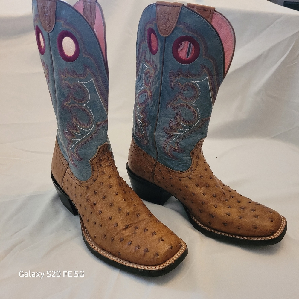 Ostrich print